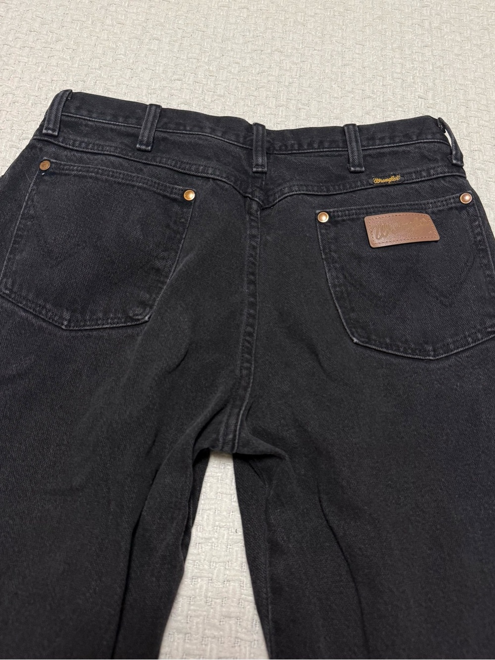 Wrangler men’s black denim jeans size 33x32